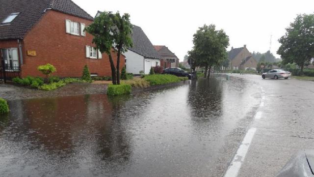 Millegem getroffen door onweer 06